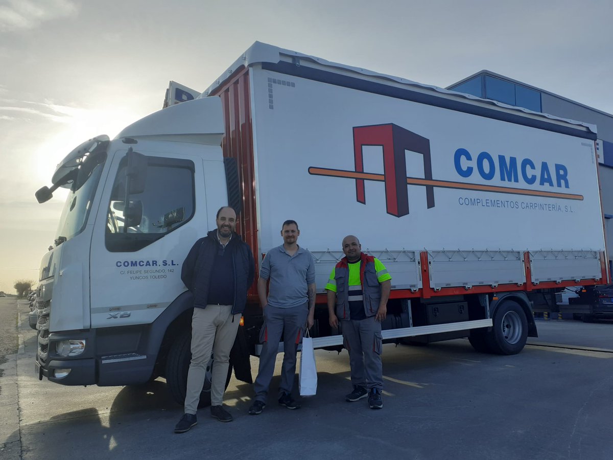 dyscasa's tweet photo. David vuelve a hacer lo que mejor sabe: cumplir objetivos y entregar confianza 👏
En esta ocasión, el nuevo camión ya está en manos de Complementos Carpintería SL🤝
Gracias por apostar por nosotros para seguir creciendo en la carretera.
¡Muchos kilómetros de trabajo por delante! https://t.co/2LW7GGQtQW