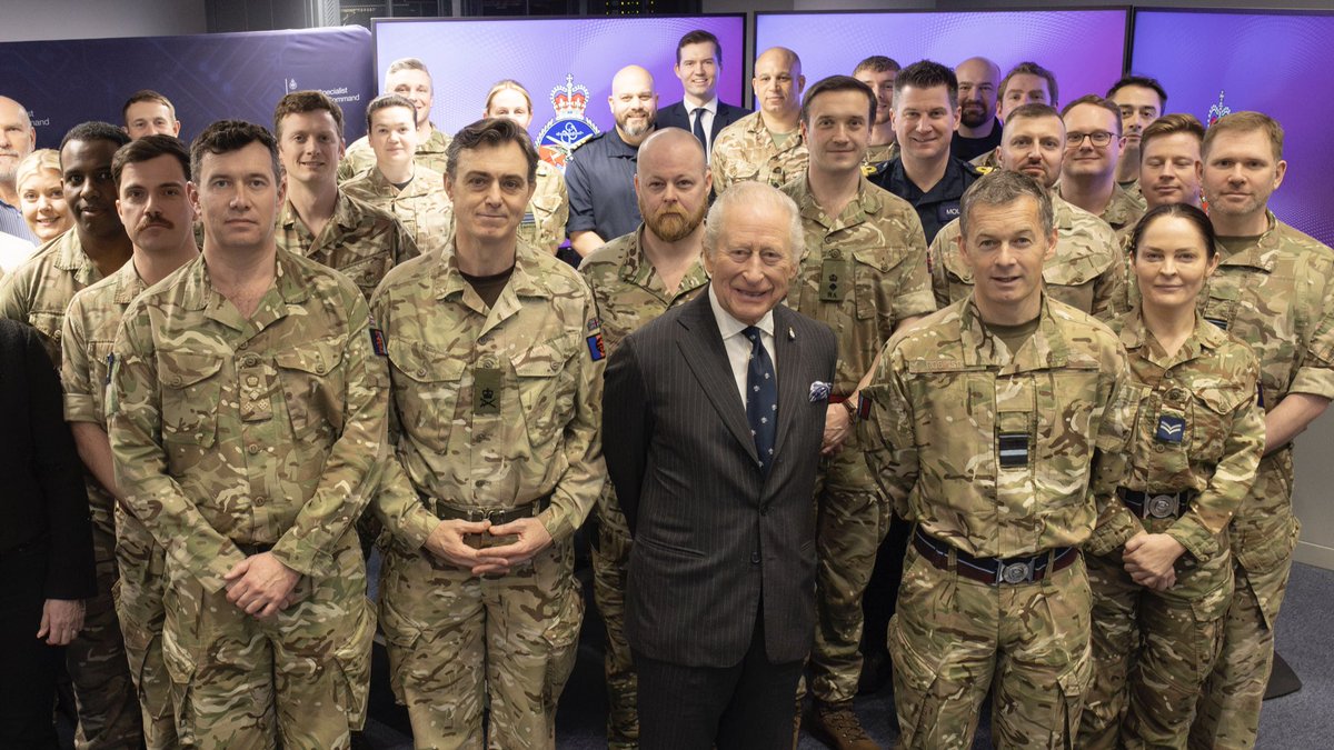 The Royal Family tweet media