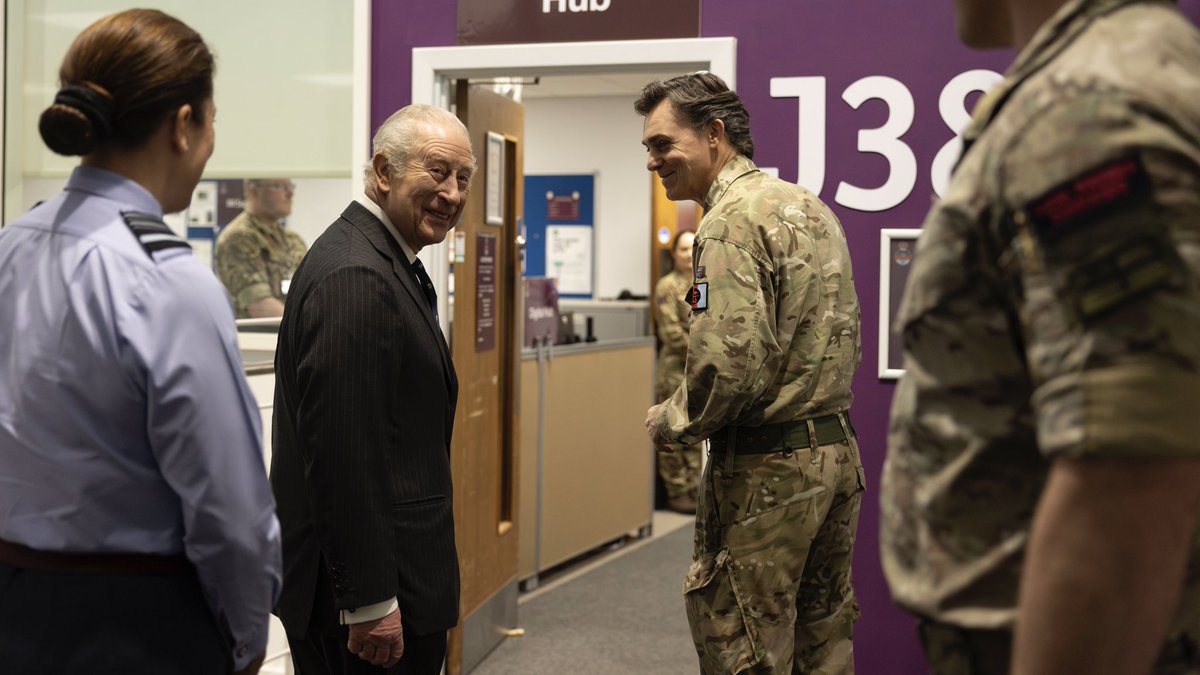 The Royal Family tweet media