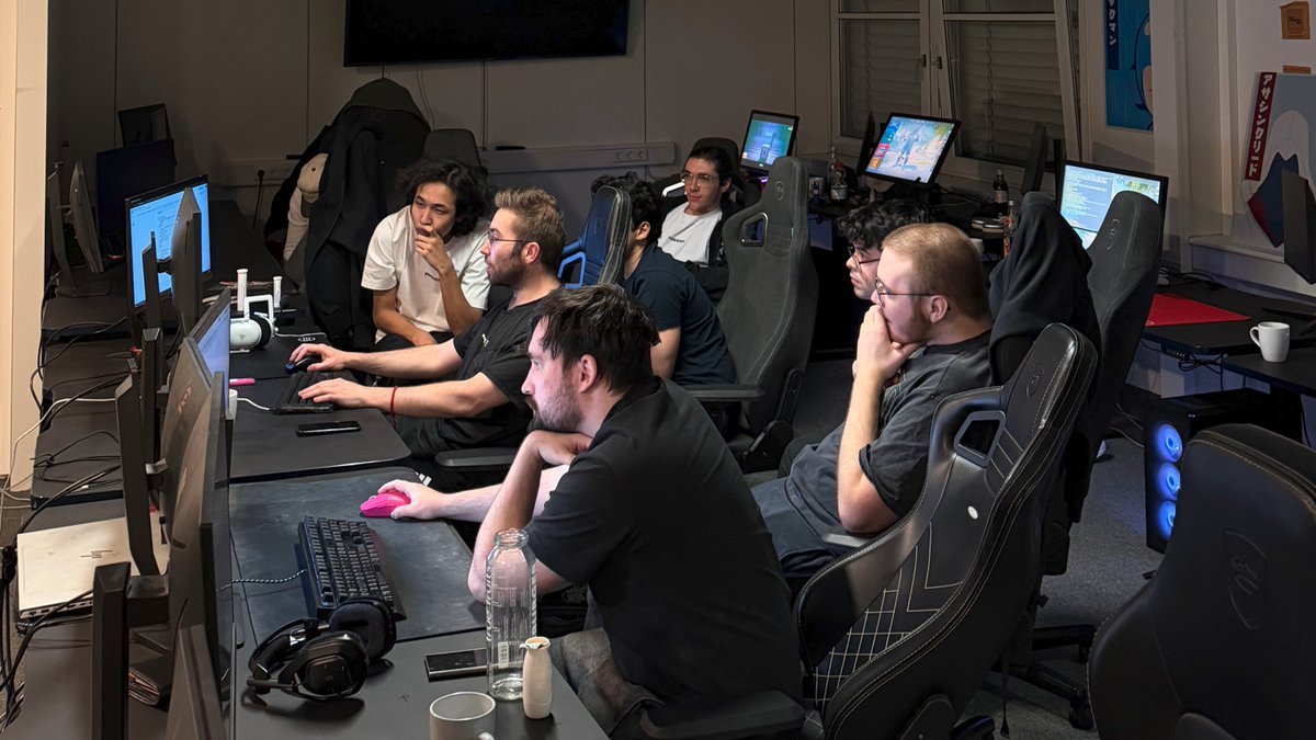 PassionUA.gg tweet media