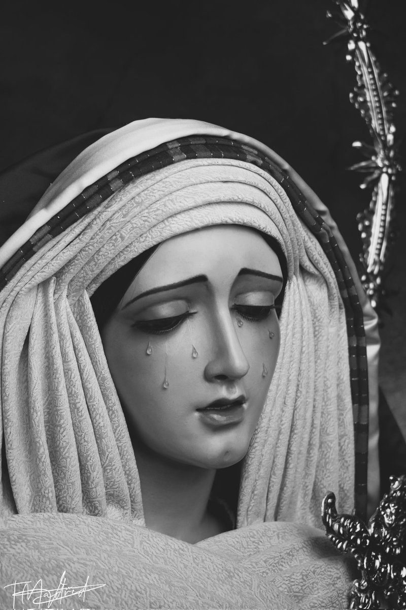 TaviMP96's tweet photo. Nuestra Señora del Desconsuelo ataviada de hebrea @Caridad_Descons https://t.co/rPjj8zTPhW