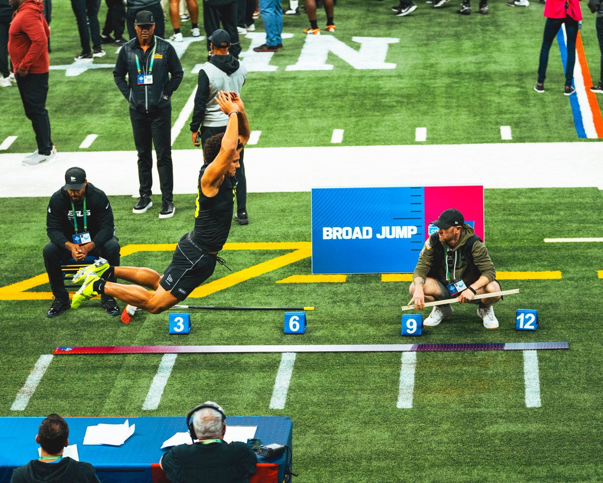 Texas Football tweet media