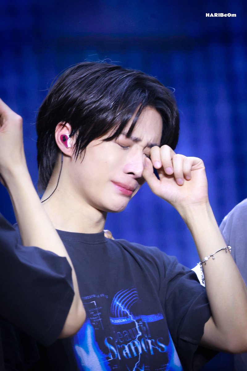 HARIBeOm_313's tweet photo. εïз 260227 εïз MOACON DAY-1
눈물은 오늘까지💧
내일은 행복으로만 날아오르자☁️ 

#투모로우바이투게더 
#범규  #BEOMGYU #TXT_범규
#TXT #TOMORROW_X_TOGETHER #ボムギュ https://t.co/yClsbNNxNY