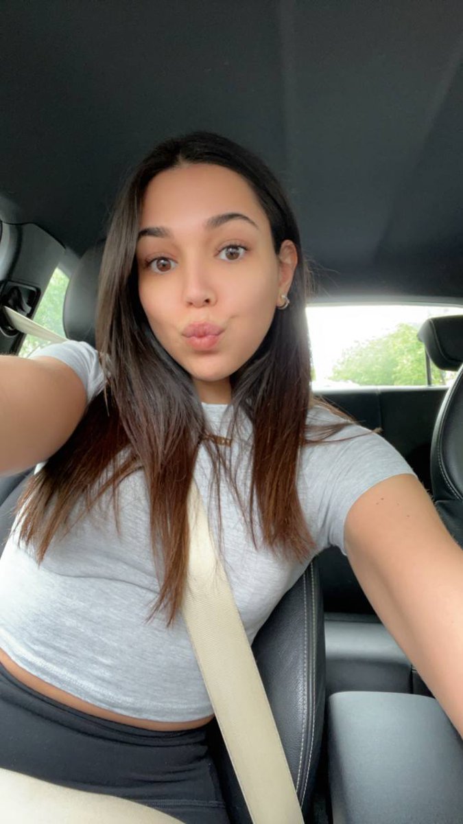 Sara 🇫🇷 tweet media