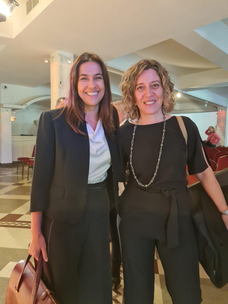 ‼️ Cinco años más tarde, anulan el enjuiciamiento que destituyó a una Fiscal ejemplar,  que se animó a investigar a un aparato de corrupción monumental liderado por el ex Gobernador de Entre Ríos, Sergio Urribarri.

Tarde, pero al fin ES JUSTICIA para <a href="/CeciliaGoyenec3/">Cecilia Goyeneche</a>