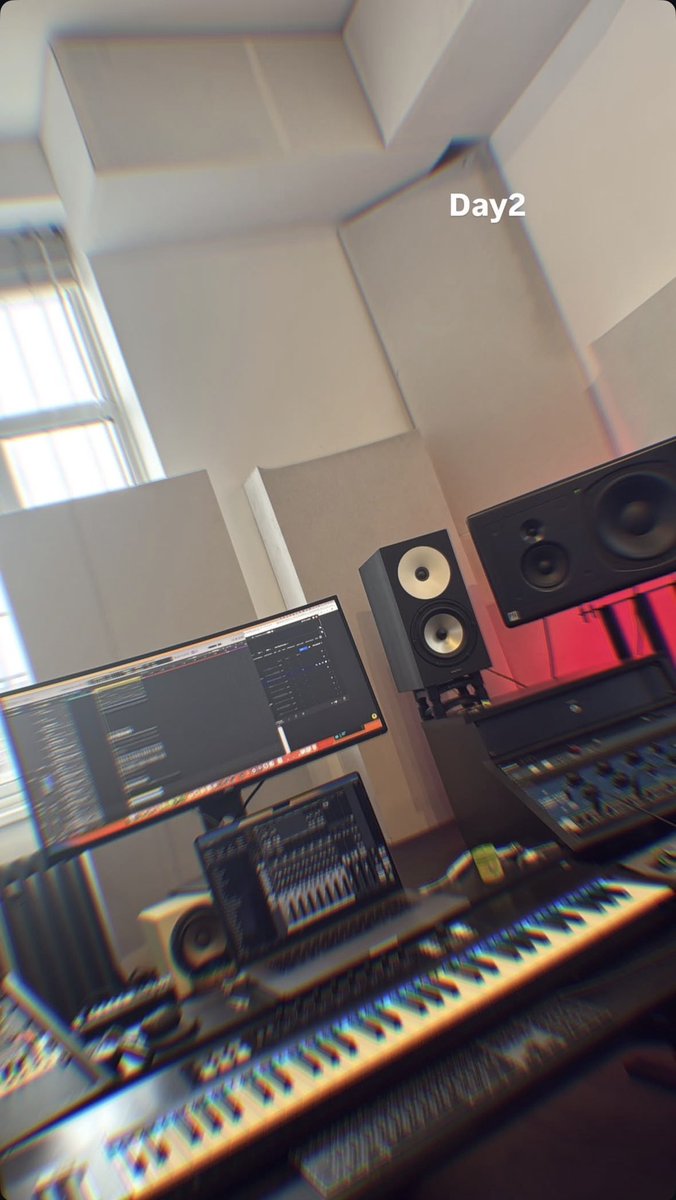 IGs : bright

เช็คอินสตูวันที่2✌🏻

Bright Vachirawit
#bbrightvc