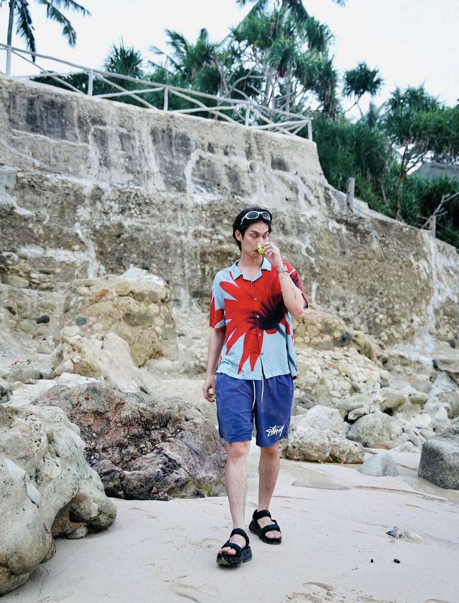 How many inhalers do you even carry with you? You literally take it with you all the time hahaha <a href="/bbrightvc/">bright</a> #bbrightvc