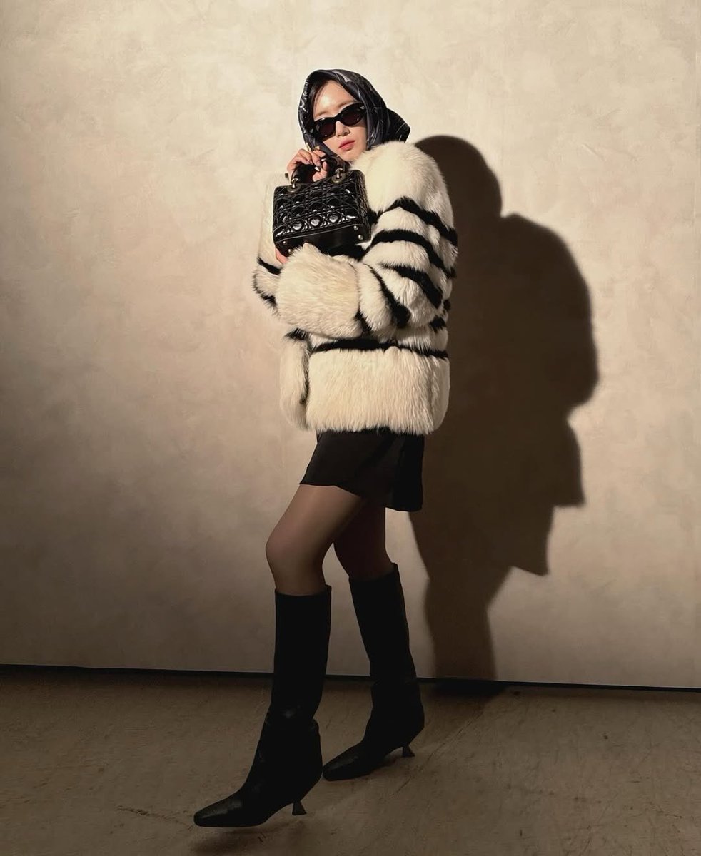 eternaleunjung's tweet image. Eunjung Instagram Update

"Even though she’s arrogant and does whatever she wants, you can’t bring yourself to hate Ma Seorin-

#FirstMan #TheFirstMan #첫번째남자
#Eunjung #은정 #HahmEunjung #함은정