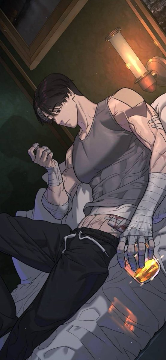 ในขณะที่เมะหมาเด็กสลัดขน(?)อยู่นั้น เคะแก่ก็นั่งจิบวิสกี้เก๋ ๆ โอ๊ย 😂