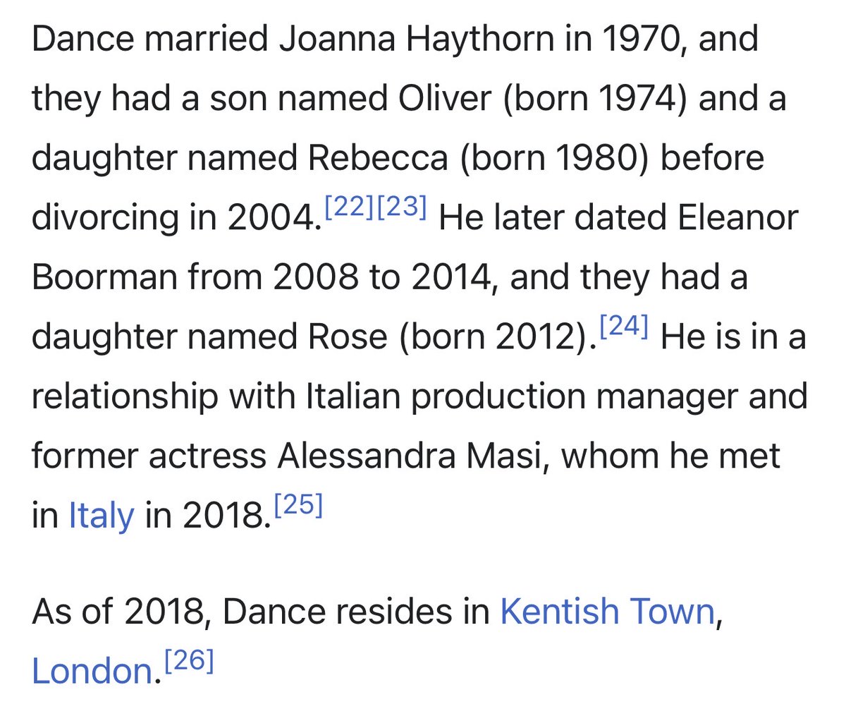 The actor Charles Dance has some mindblowing genealogy:

-He was born in 1946, making him 79
-His parents had an age gap of 37 years
-His father Walter Dance was born in 1874 and served as a veteran of the Second Boer War
-Walter died in his 70s when Charles was just 2 or 3
-He