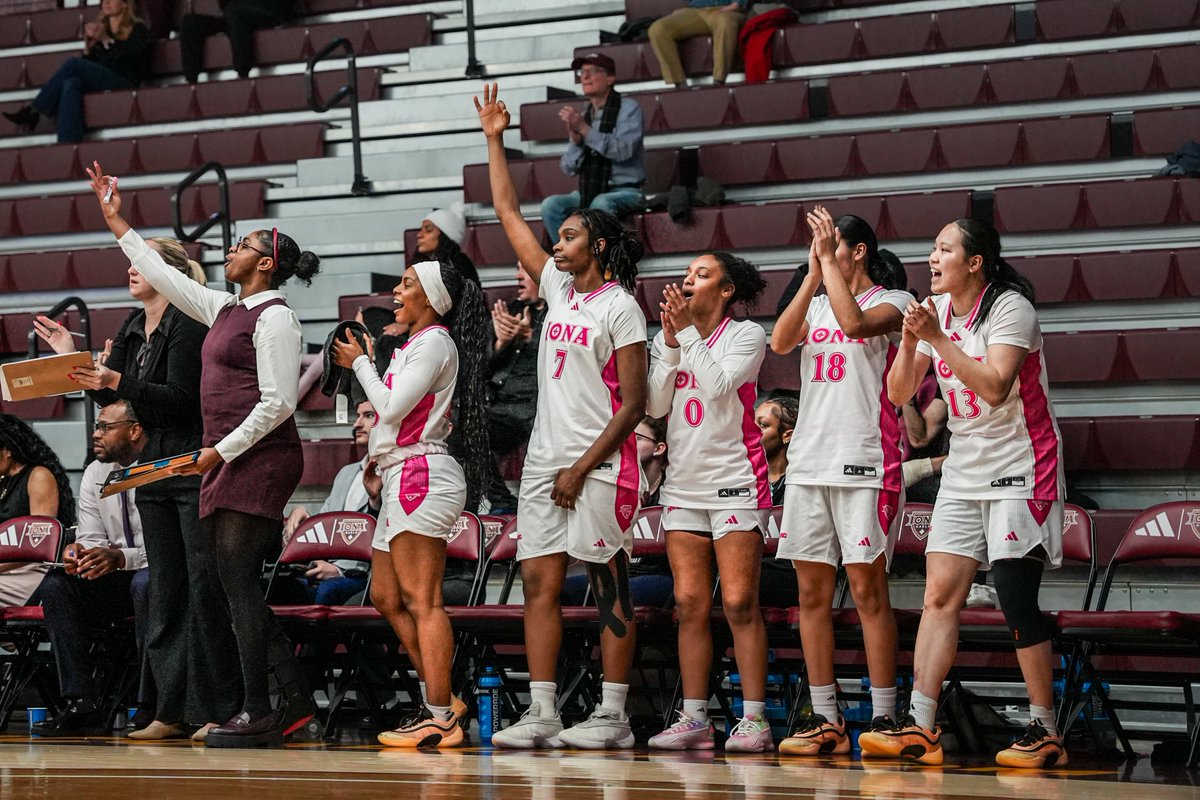 IonaWBB's tweet photo. 𝑾𝑾𝑾𝑾𝑾𝒊𝒏𝒏𝒊𝒏𝒈 𝑭𝒓𝒂𝒎𝒆𝒔 📸

The Maroon &amp; Gold capped the 2025-26 regular season last night at Hynes with their fifth straight win!

#RaiseTheFEEE #GaelNation https://t.co/SmtcB92OKw