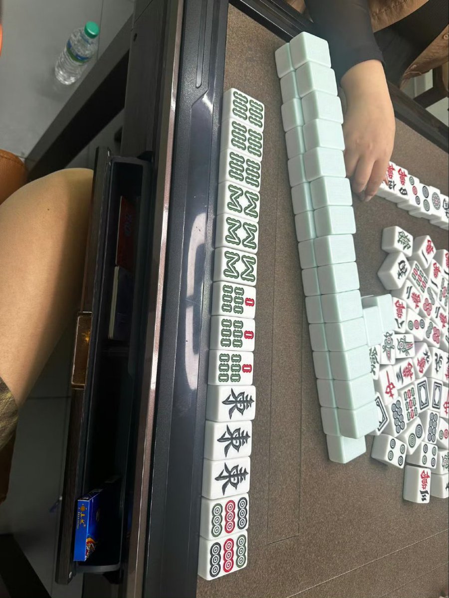 上海素质情侣Ccc.（不定期删帖） tweet media