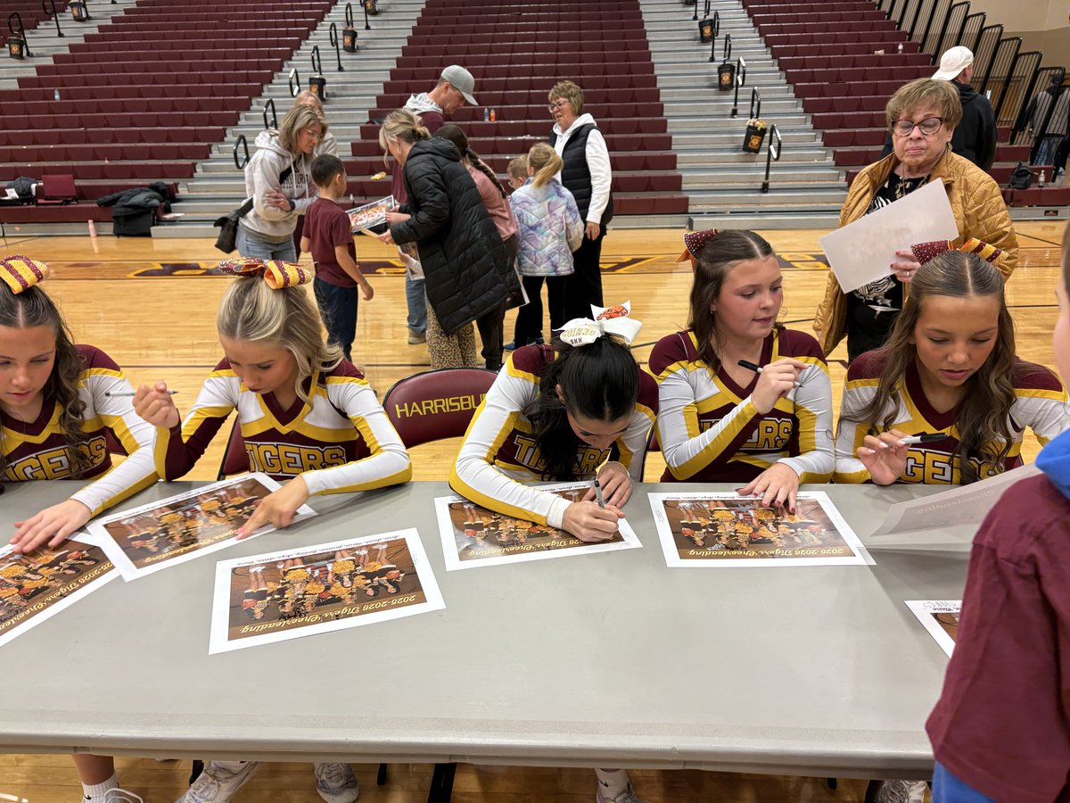 Harrisburg Cheer tweet media