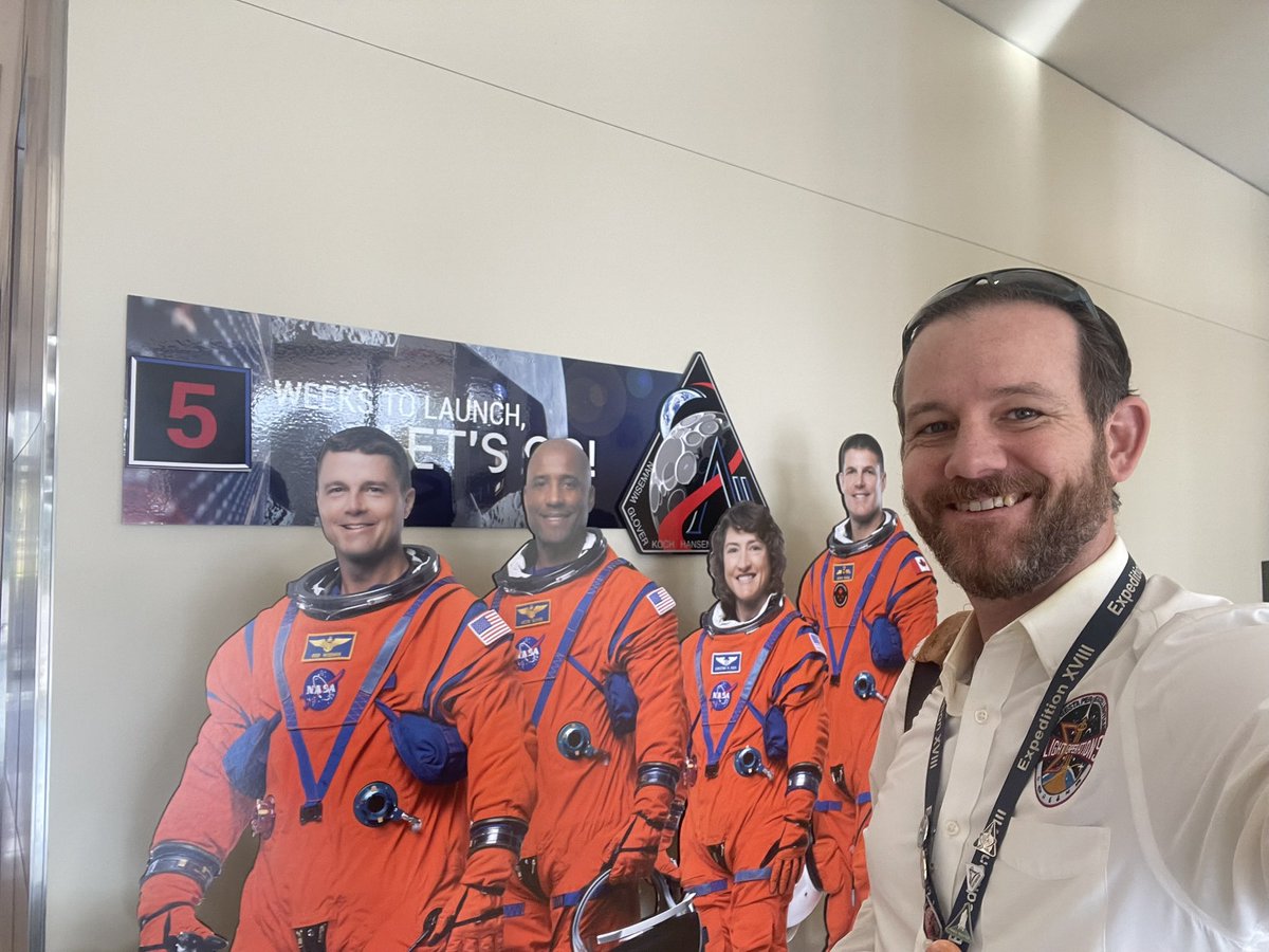 Enjoying the Friday vibes in Artemis world. LFG!