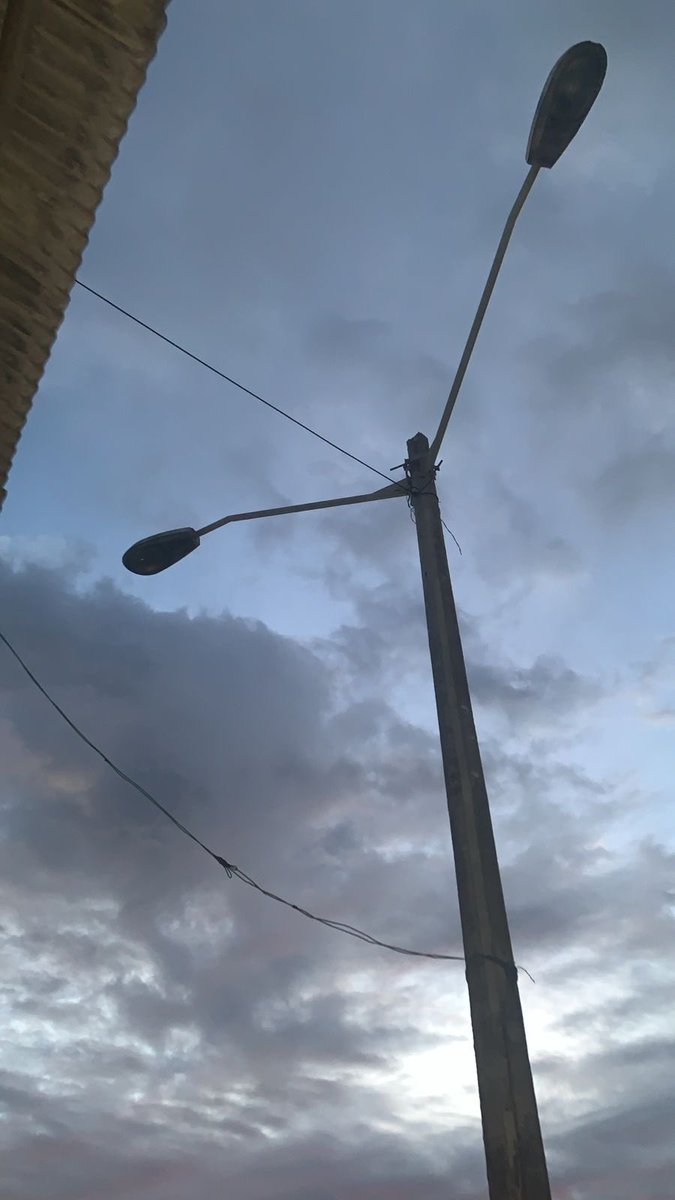 marlavp's tweet photo. @CNEL_EP por favor ayudarnos en el sector de #Puertoengabao estamos sin luz en los poste https://t.co/fh8TQ0HbIU