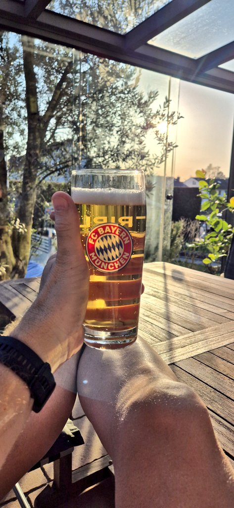 Joergemann's tweet image. Vorgarten erledigt ✅️
Der Frühling kann kommen.
An den #Pool mache ich ich mich nächste Woche ran, das wird mehr Arbeit

Und jetzt Beine hoch, Sonne genießen und #Prost🍻 Ihr Säcke