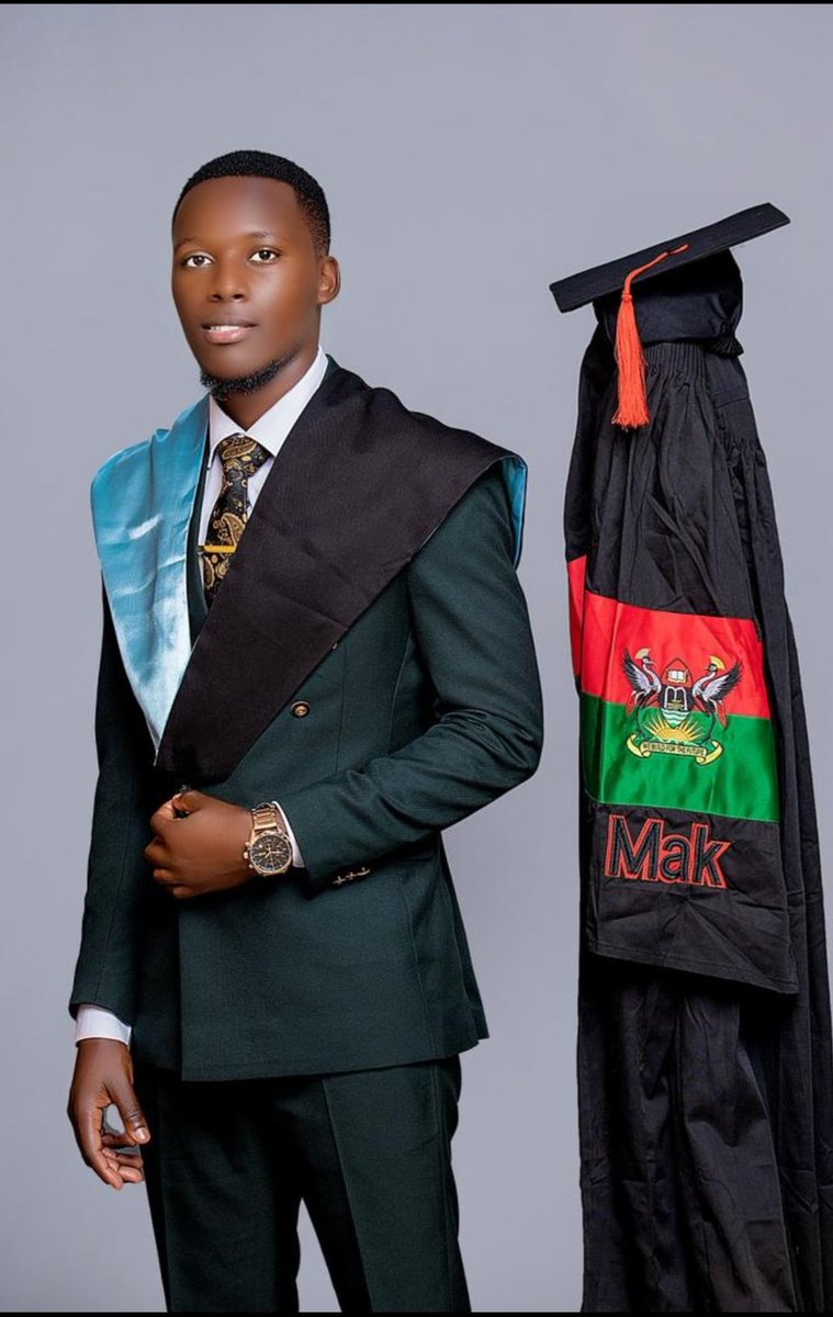 abasoganseete's tweet photo. As the #76thmakgraduation closes today. Our Nseete emeritus leaders still close it in style as they also take degrees back home. Kidodo Isma, Ntembo Brenda, Namulondo Leah Tezita and Naigaga Martha join the fresh graduates from the mighty hill. Congratulations bakagwa https://t.co/UskSvuq5kk