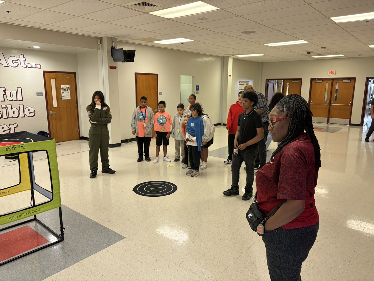 McNicolMiddleHawks tweet media