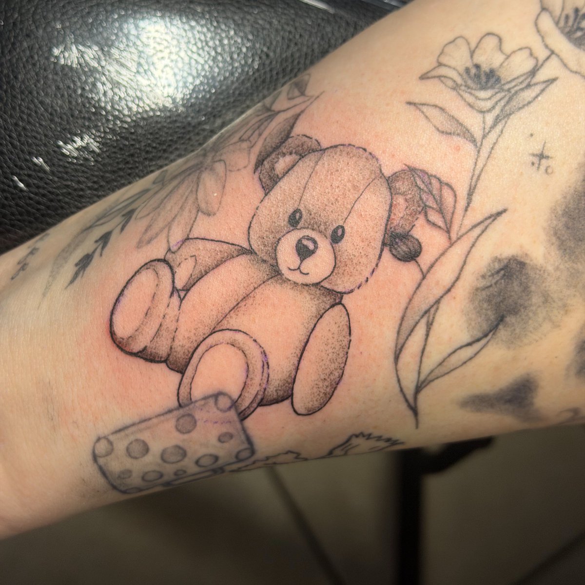 Knee framing pieces are no joke, but she took it like a champ! Plus we did a cute little teddy bear filler too!