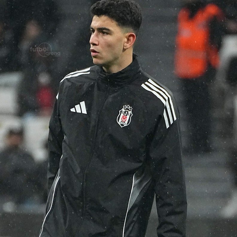 AragornJk tweet media