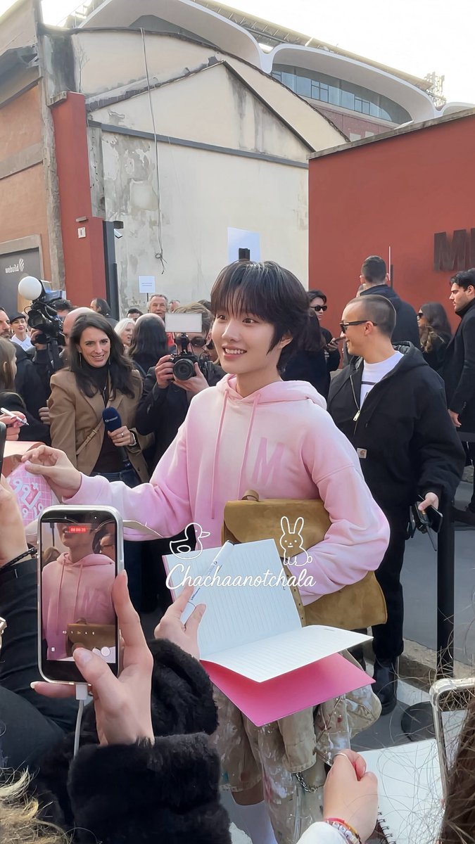 ป้าว่าป้าไม่ไหว…🥹🫠

KENGNAMPING TO MILAN FW  #KENGNAMPINGWITHMOSCHINO #MOSCHINOFW26 #MOSCHINO #MFW