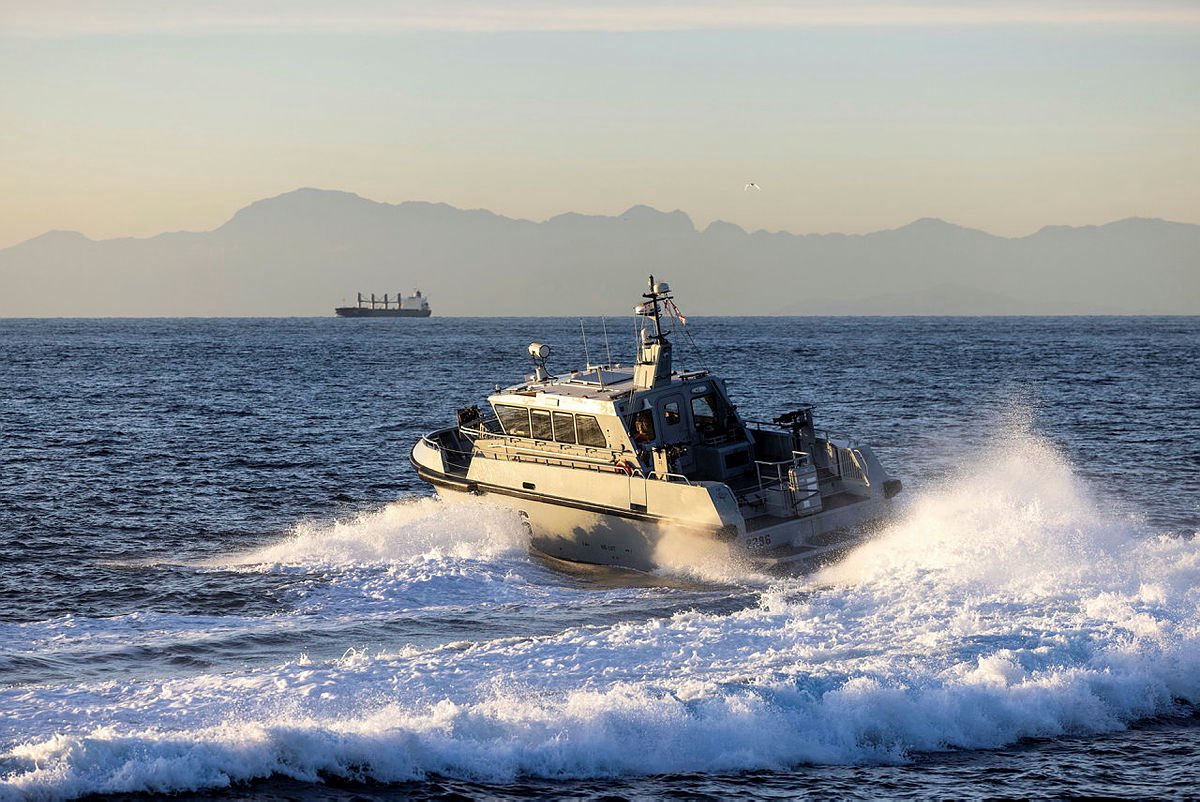 RNGibSqn's tweet photo. After a busy year in 2025, we were honored to be awarded the ‘Inshore Patrol Vessel Trophy and Pennant’ as part of the @RoyalNavy ’s Surface Fleet’s ‘Excellence Awards’. Seen in the first picture, we proudly fly the pennant awarded in recognition for our efforts. @MODGibraltar https://t.co/FSy9GiyRIv