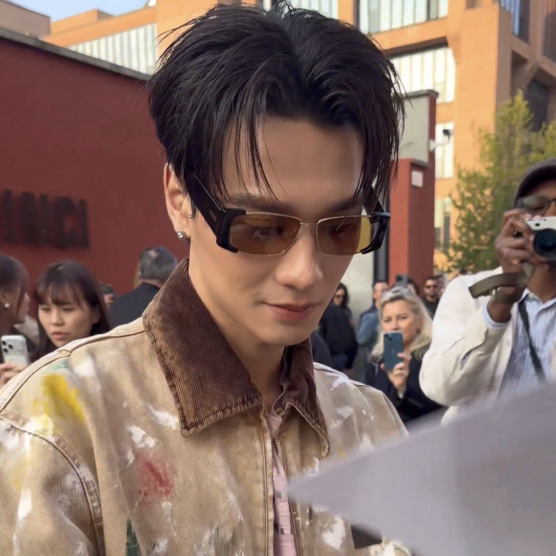 มิลานแตกมากกกก  พี่ๆอตฟคือ อยู่ไม่ได้ละๆๆ
You’re so beautiful อยู่อย่างงงง พ้มเข้าใจจจจจ

KENG NAMPING IN MFW26 
#MOSCHINOXKENGNAMPING
#MOSCHINOFW26
#MOSCHINO
#MFW #KengHarit