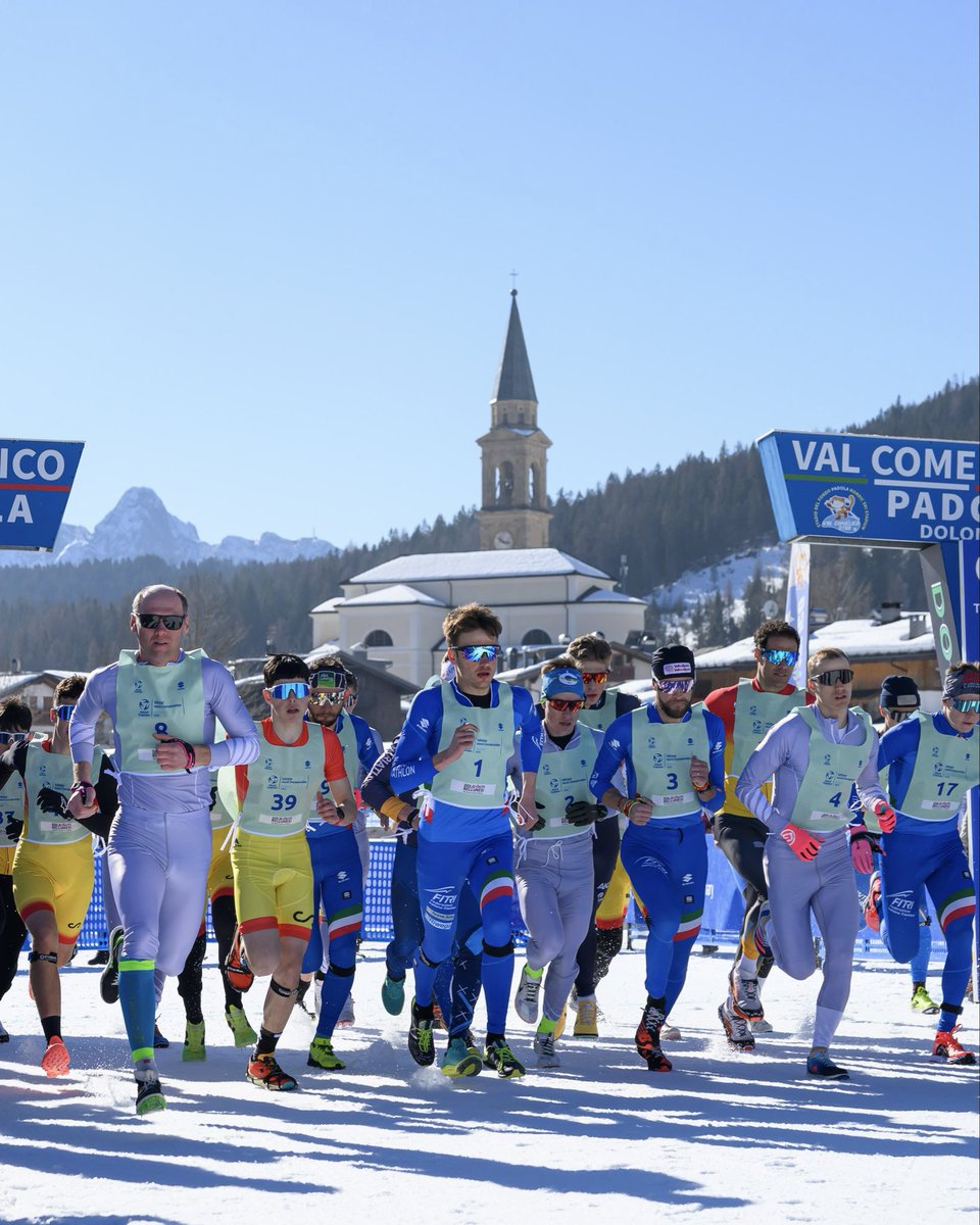 worldtriathlon's tweet image. Snowy ventures 🏃‍♂️🎿❄️

The elite men took on whatever the race threw at them today 🙌

#WonterChamps #Multisport