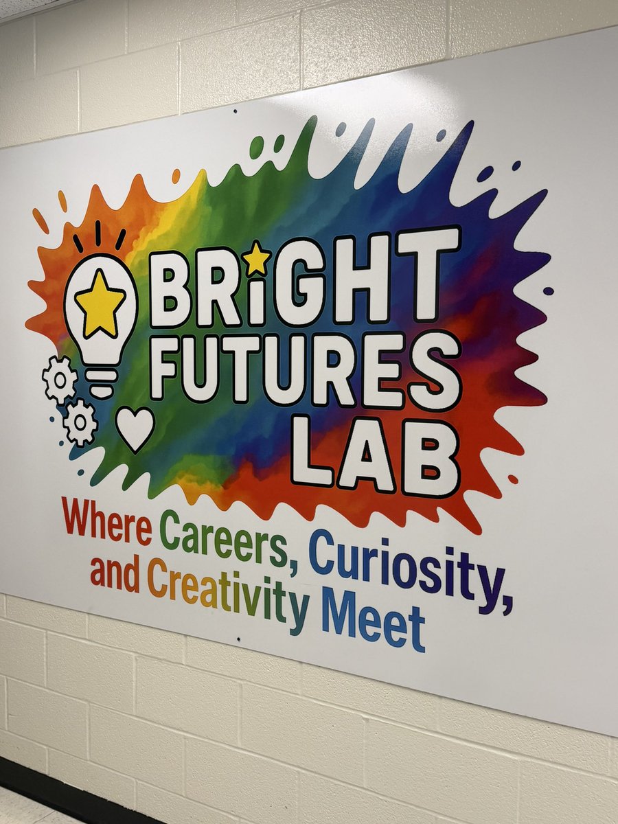 Julie Moore tweet media