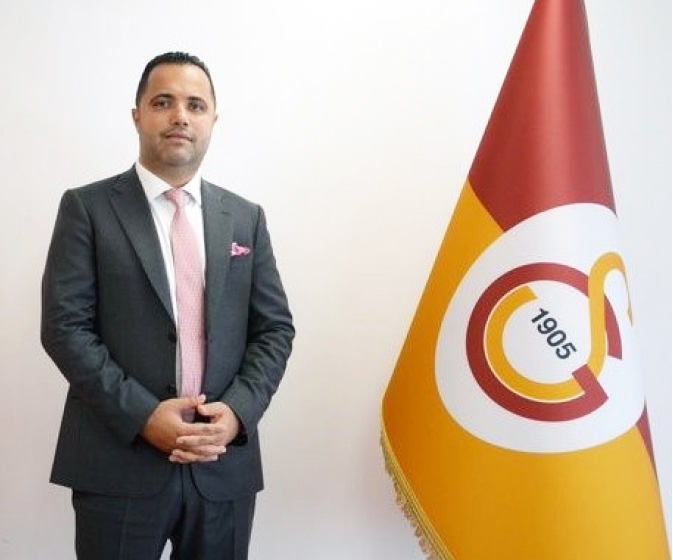 Rezan Epözdemir “rüşvet”, “FETÖ’ye yardım” ve “casusluk” suçlamalarıyla gözaltına alınmış ve “rüşvete aracılık etme” suçundan tutuklanmıştı.
Hakkında da 4 yıldan 12 yıla kadar hapis isteniyor.
MERT HAKAN YANDAŞ NE YAPTI DA
4 yıldan 13 yıla kadar hapis isteniyor?