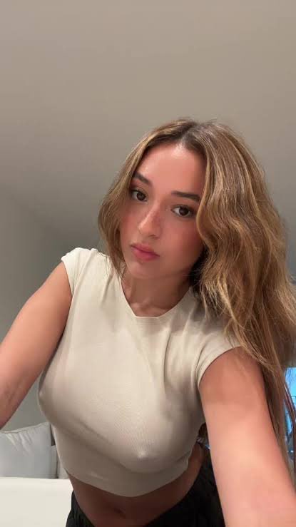 Mia Molly💫🦋 tweet media