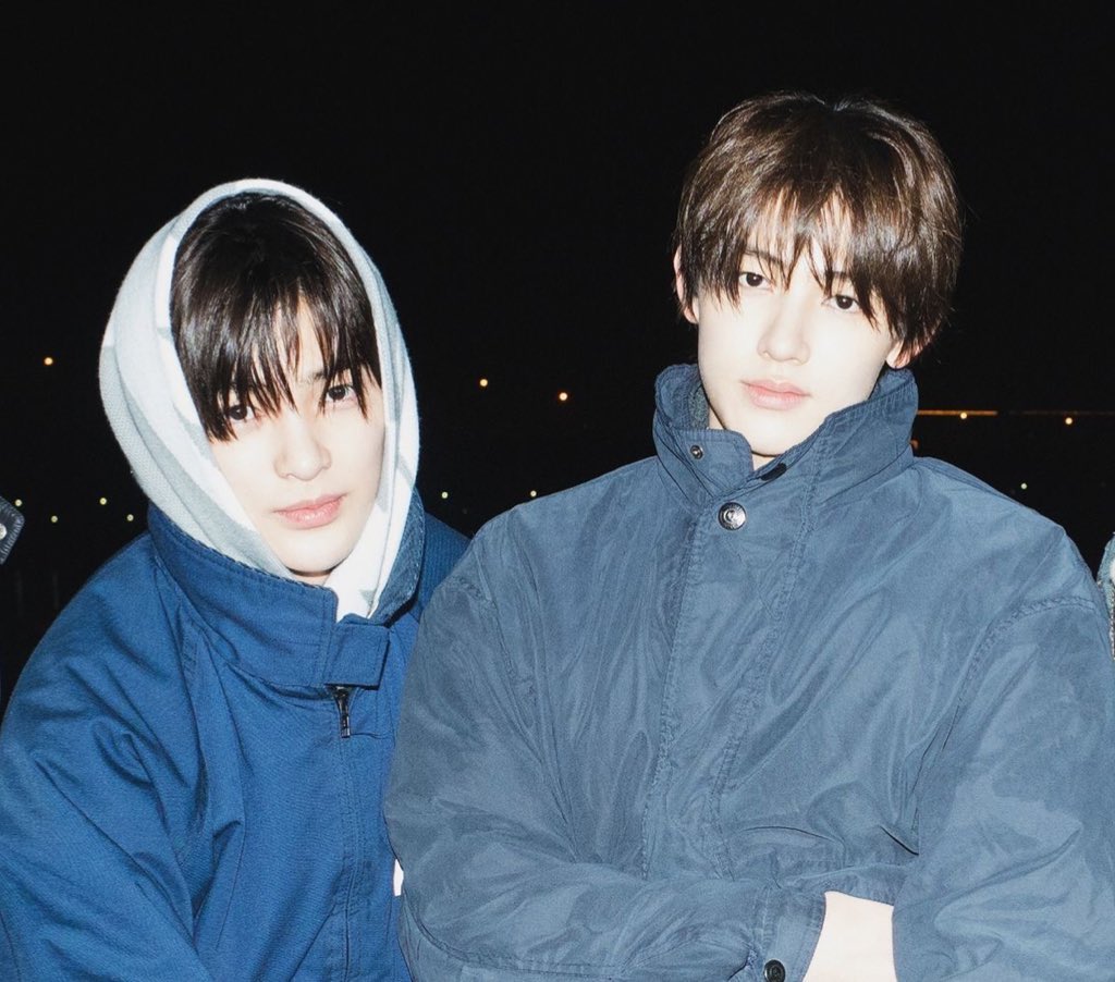 jjuntiks's tweet photo. #keonhyeon #hyeonkeon Three Tweets Alternative Universe 

Destian (kh) spends his last day in Amsterdam crying, realizing that once they’re back to Indonesia, he can’t show his love for Gamaliel (sh) in public anymore. https://t.co/HRaHvNLV2t