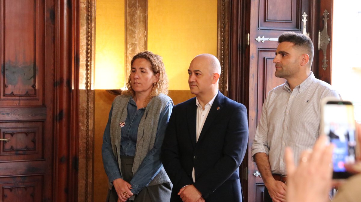 Ens sumam als actes amb motiu del Dia Internacional de la Dona, #8M.

Per avançar cap a la igualtat real i plantar cara als violents i als qui neguen aquesta lluita i en són còmplices.