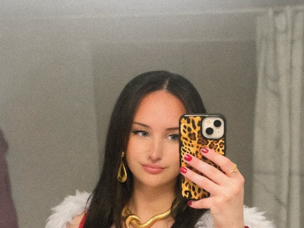 Tap to see me as Boa Hancock!