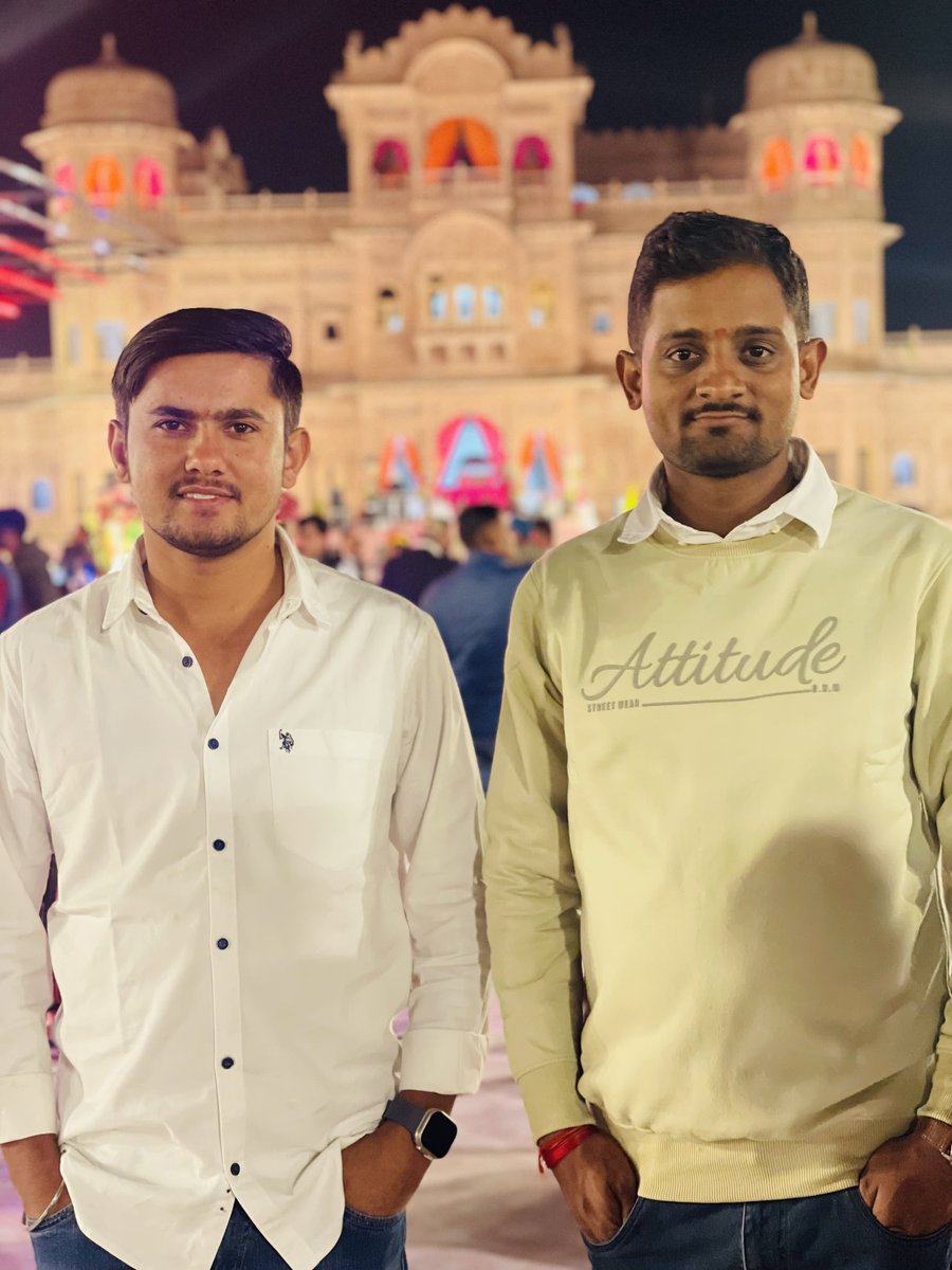 LUCKYGarah09's tweet photo. #Happy_Birthday 
@NarendraLu19199 https://t.co/HJjhcqYQ2N