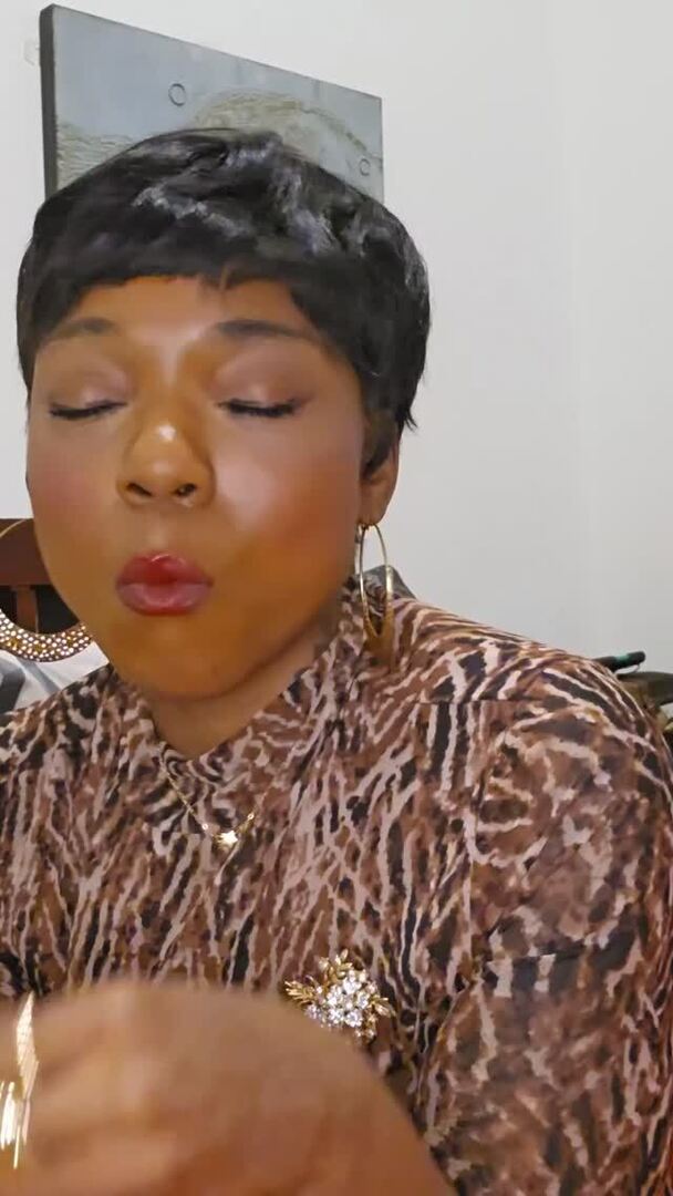 I'esha GaptoothDiva tweet media