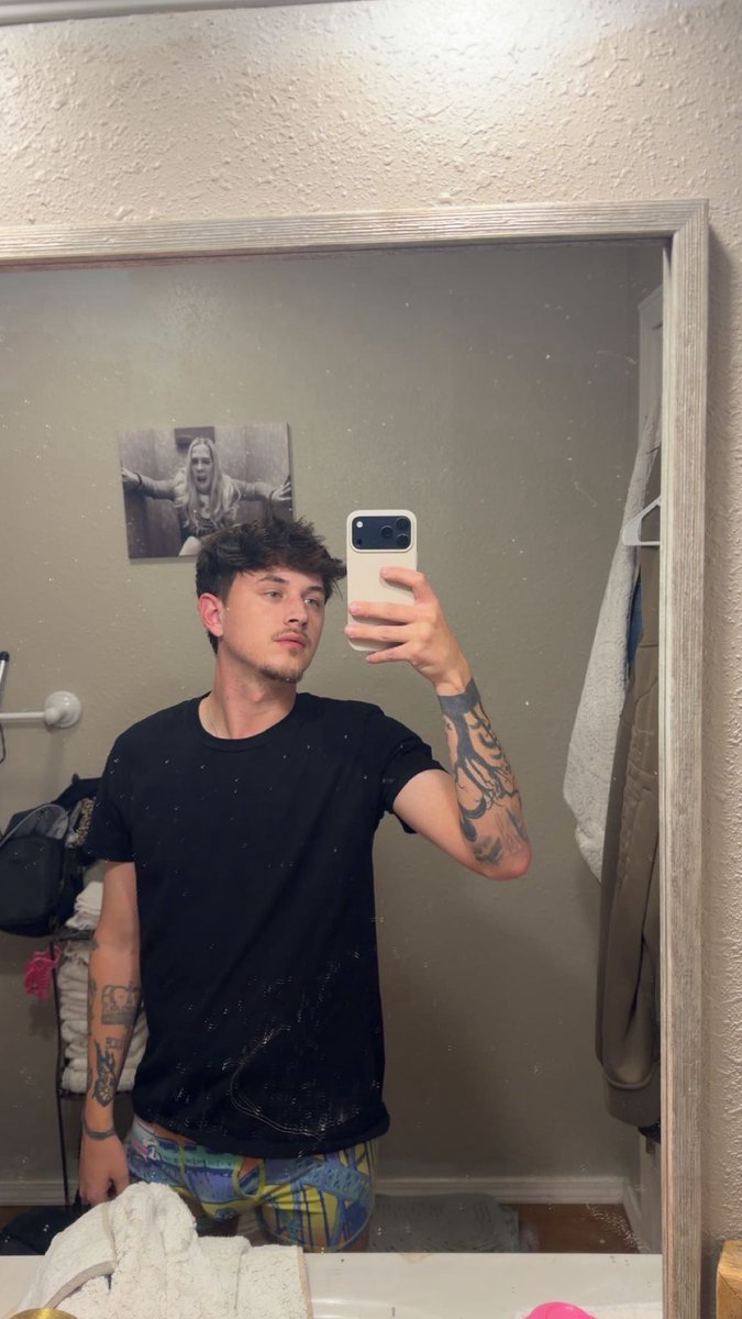 yourboykaptain's tweet photo. Wanna come over ? https://t.co/9ibqu0lR5Q