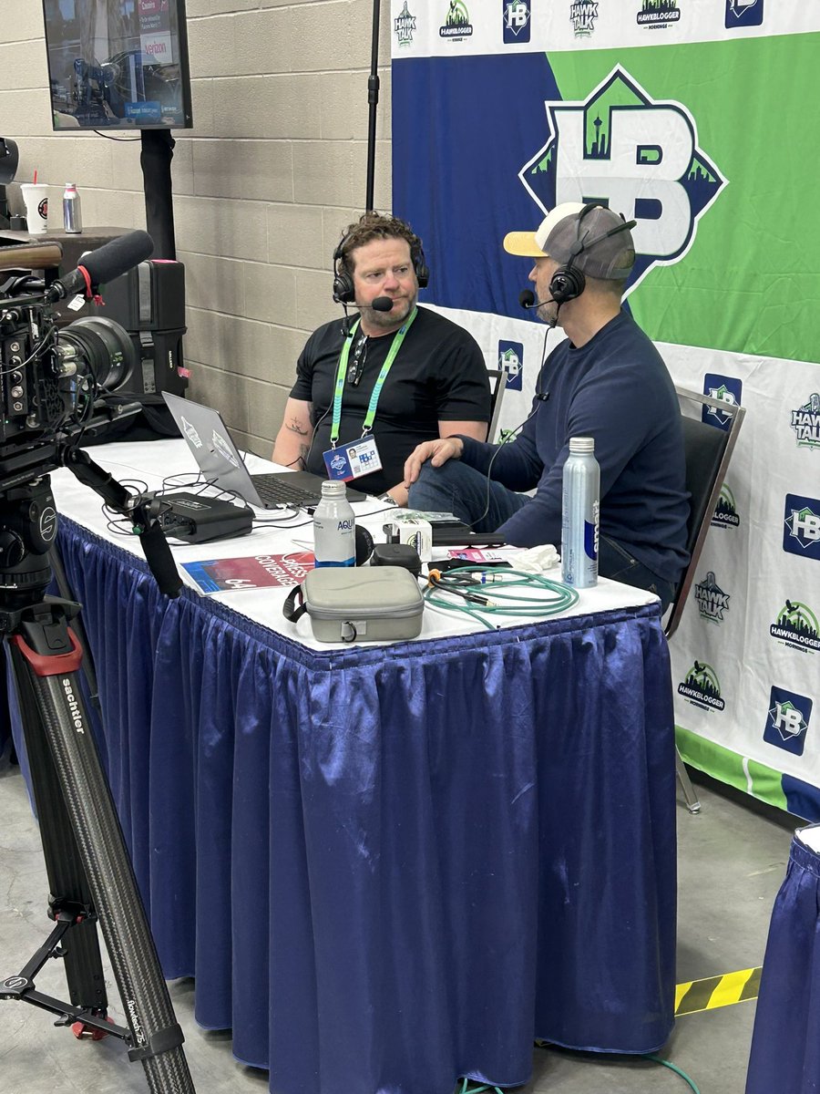 Jeff Simmons tweet media