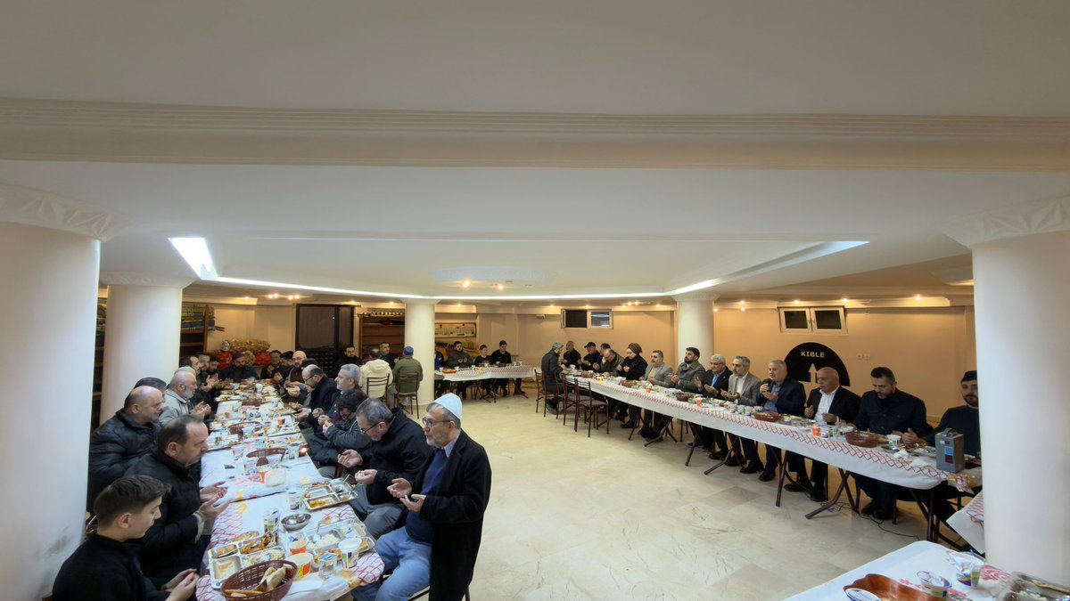 İlçe Yönetim Kurulu Üyemiz <a href="/sabritonbul28/">sabri</a> un vefat eden aile büyüklerinin hayrına vermiş olduğu iftar programına İlçe Müftümüz Hüseyin Aksoy, Ferhatpaşa Mahalle Muhtarımız Hakkı Kaya ve teşkilat mensuplarımız ile katıldık.

Ramazan ayının birlik, beraberlik ve paylaşma ruhunu hep