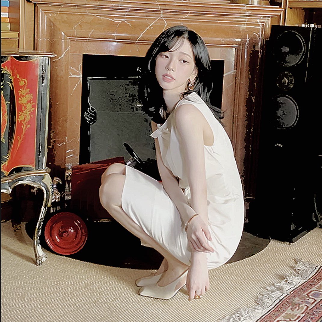 AHYOUNG ——— tweet media