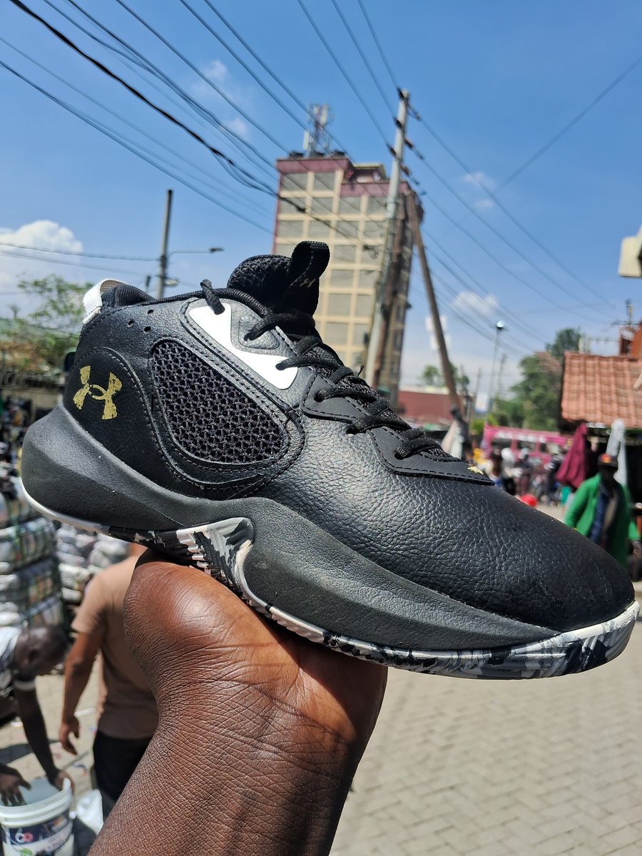 OmugaBash's tweet photo. Mali za leo ndio hizi pure mtumba all types location Mumbai building Gikomba call or WhatsApp 0720743105. Retweet widely my client might be on your TL @kafangi @AllanNyash @Kotsocha_ke @dcijuja @AfyaCentreCrew @osoroKE https://t.co/HpHIlVLLqE