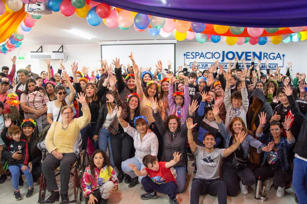 Obras que transforman: celebramos los 3 años de la inauguración del Espacio Joven zona sur.

Contención, prevención y oportunidades para las y los jóvenes riograndenses.

Las juventudes proyectan su vida a partir de la formación, la cultura y el deporte.

Primero Río Grande 💙