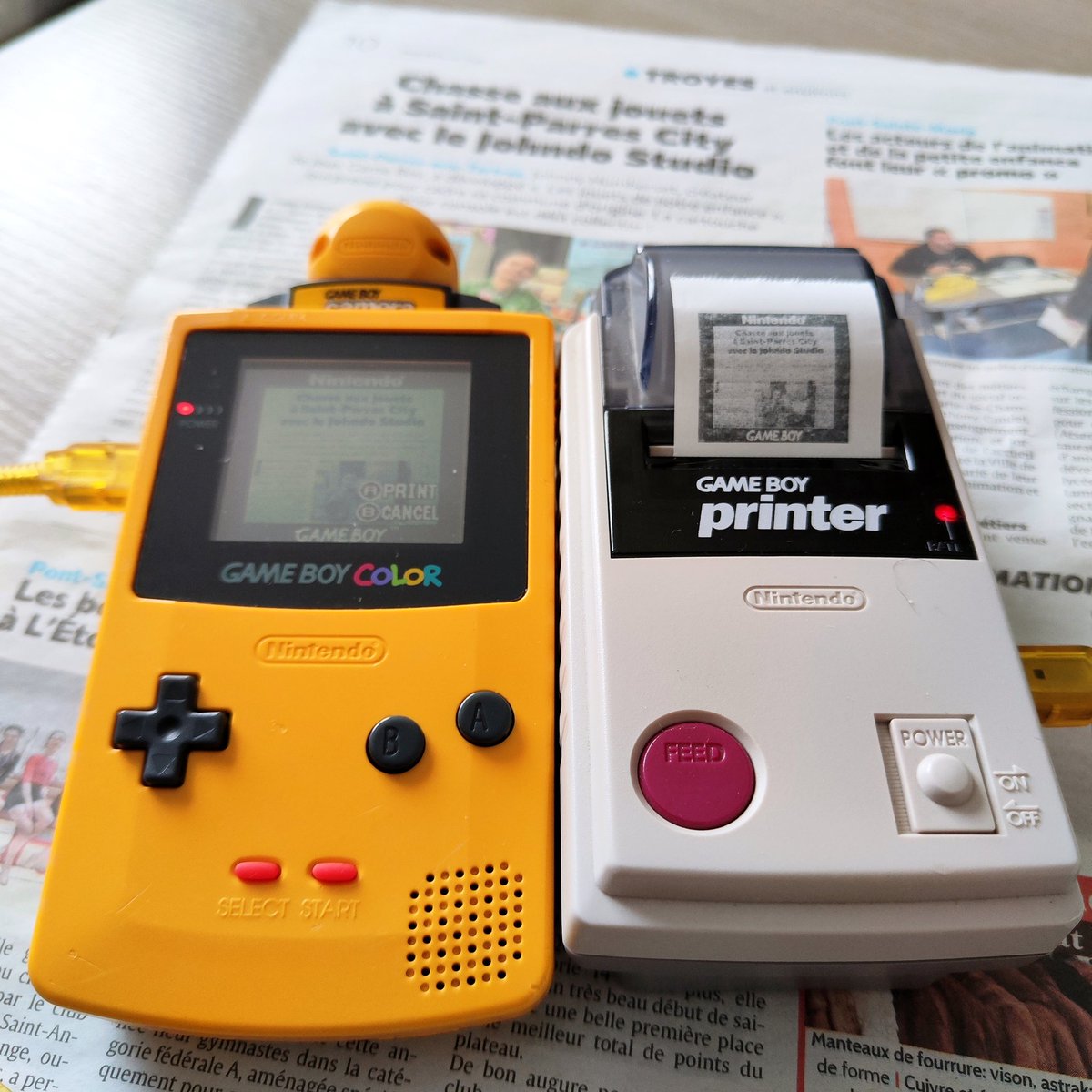 johndostudio's tweet photo. Flagrant délit de copie de l'article de journal de @lesteclair sur les Jouets de Notre Enfance en version #gameboycamera #GameBoyPrinter , n'hésitez pas à demander vos copies pixelisées !! 🤣👾🗞️
Merci #estclair 💚😊
#gameboy #RetroGaming #gbtroyes https://t.co/tXcjB0YVkS