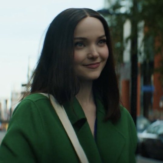 Dove Cameron Charts tweet media