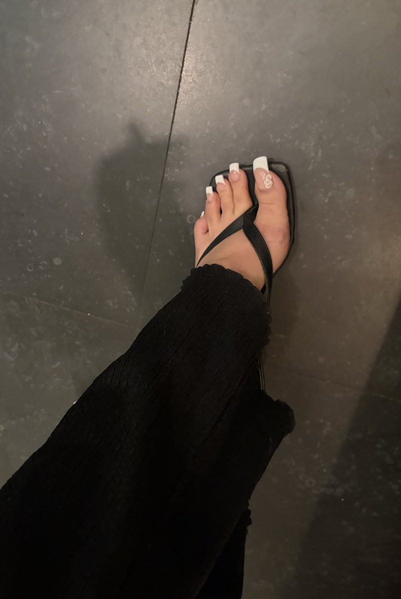 It’s payday you boys better be sending for coffee $ lunch 🤭🤭