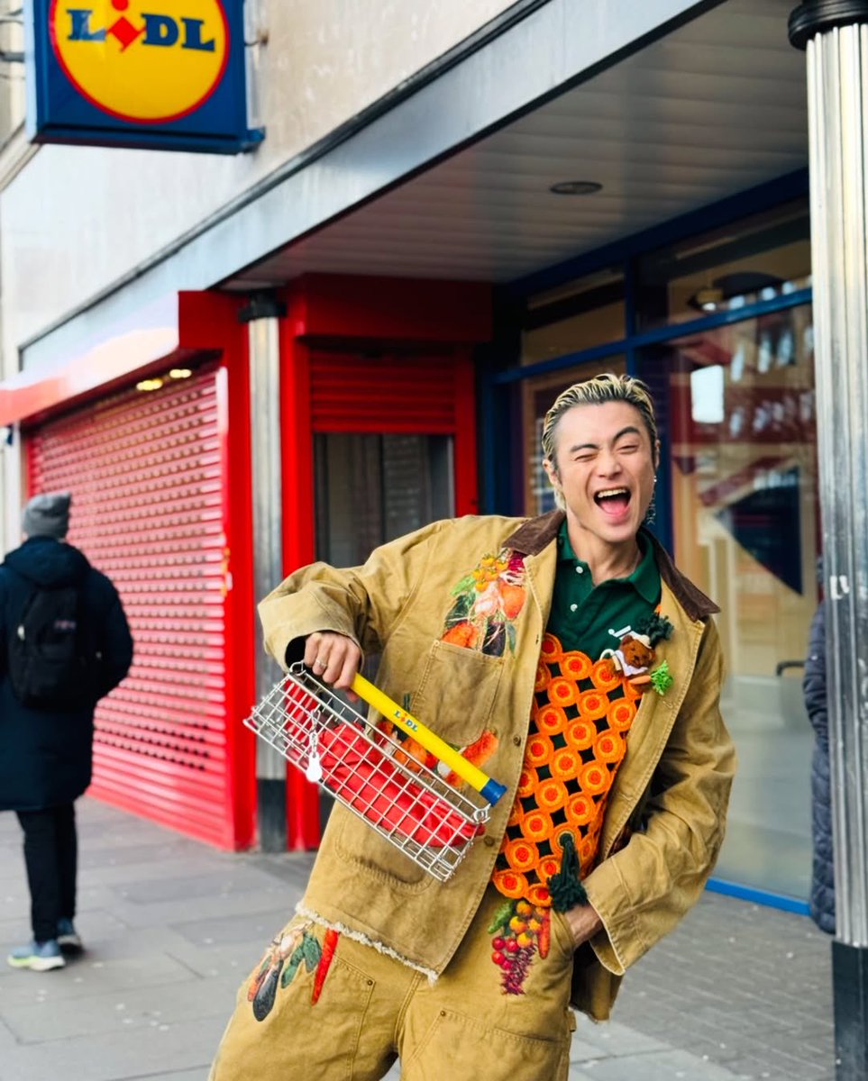 Nik Bentel tweet media