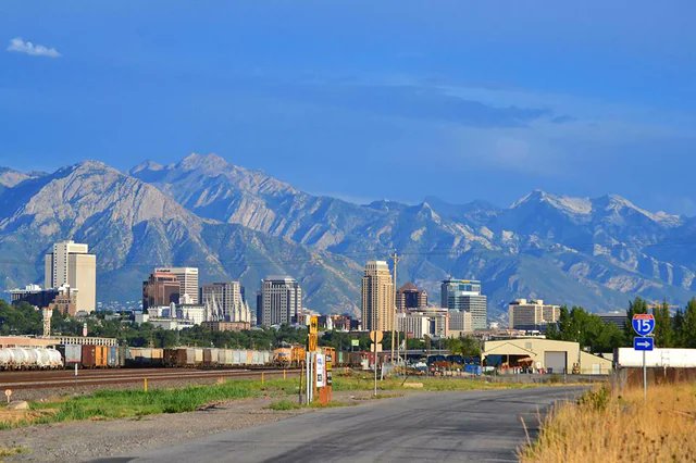 SLC’s relationship to the mountains is what people who’ve never been to Denver imagine Denver is like.