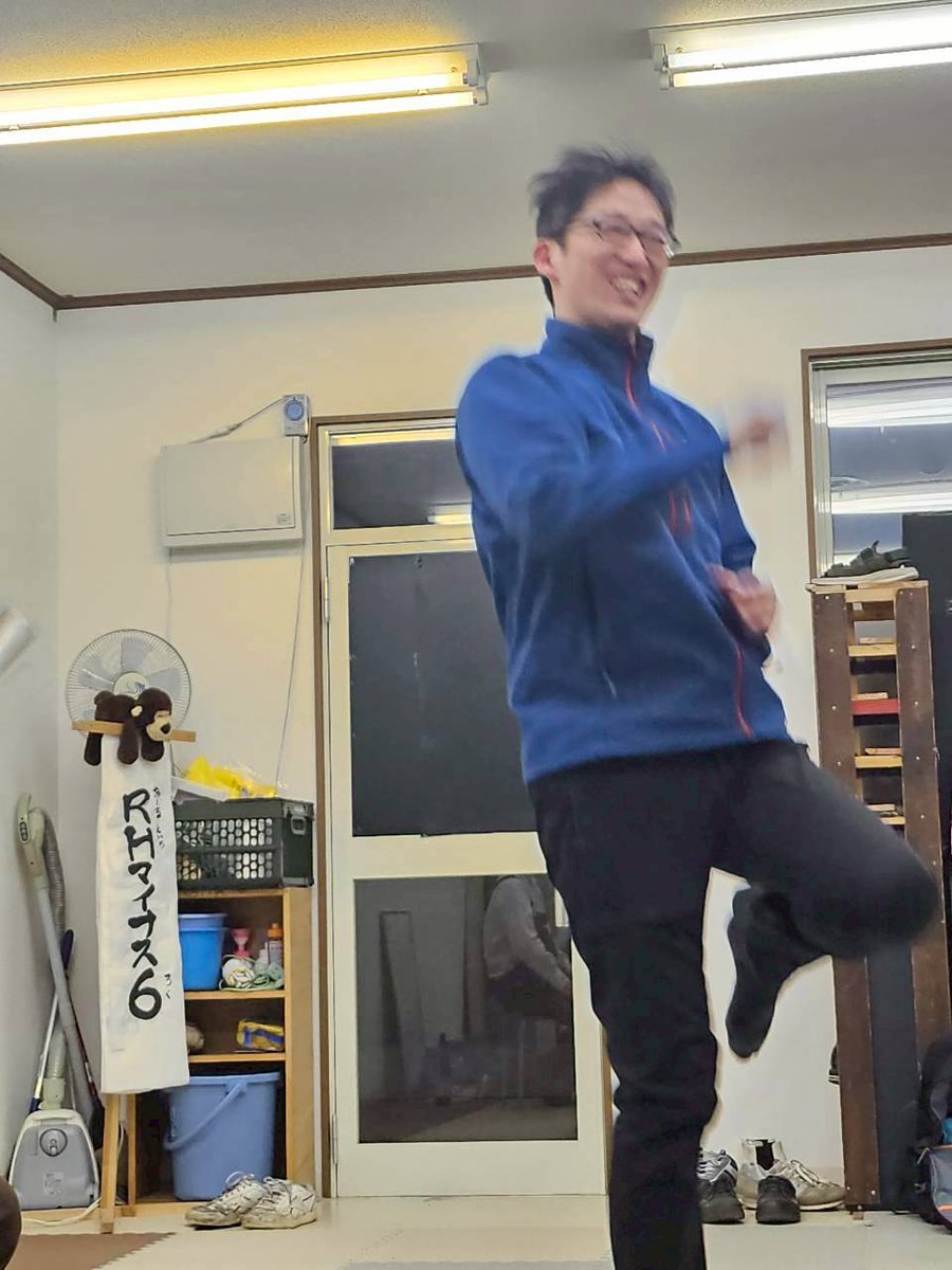 今回勢いがあるのは、奥山さんだけでは無い！
ストーリーはあって無いようなもんですが、今回も勢いだけはありまくる！
見に来てみないか？
勢いだらけのオジサンたちを！
是非とも、ご予約お願いします！

form.os7.biz/f/9e8fc920/
#秋田市　#演劇　#OJ3