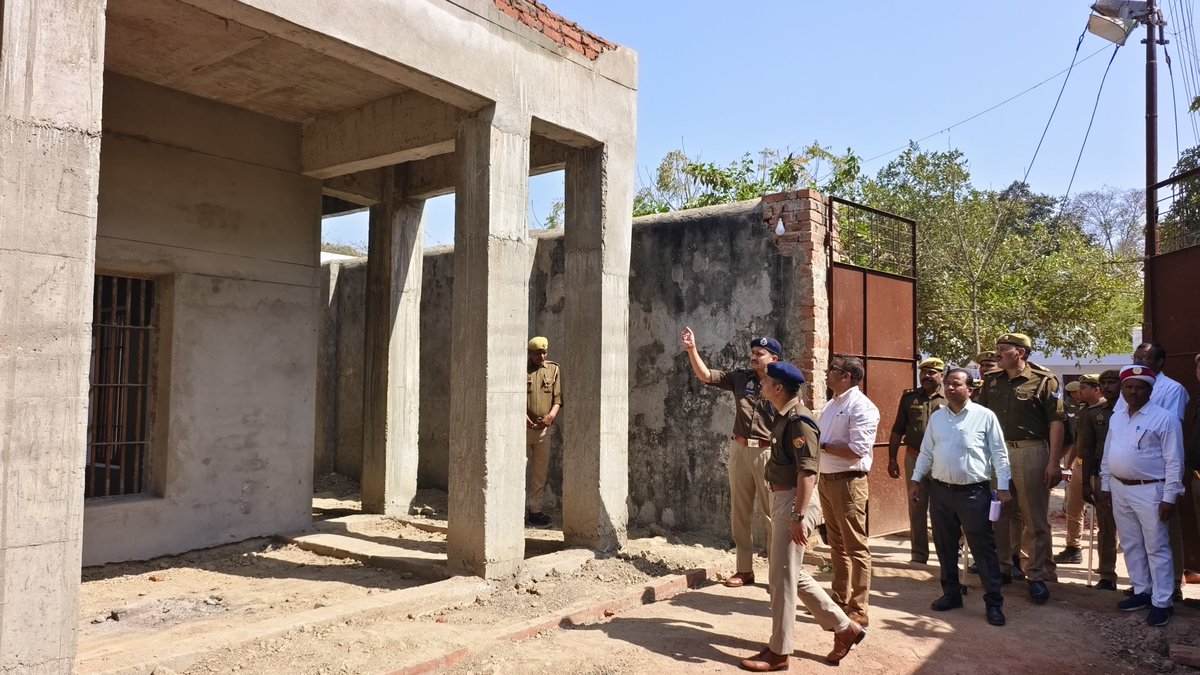 District Magistrate Bhadohi tweet media