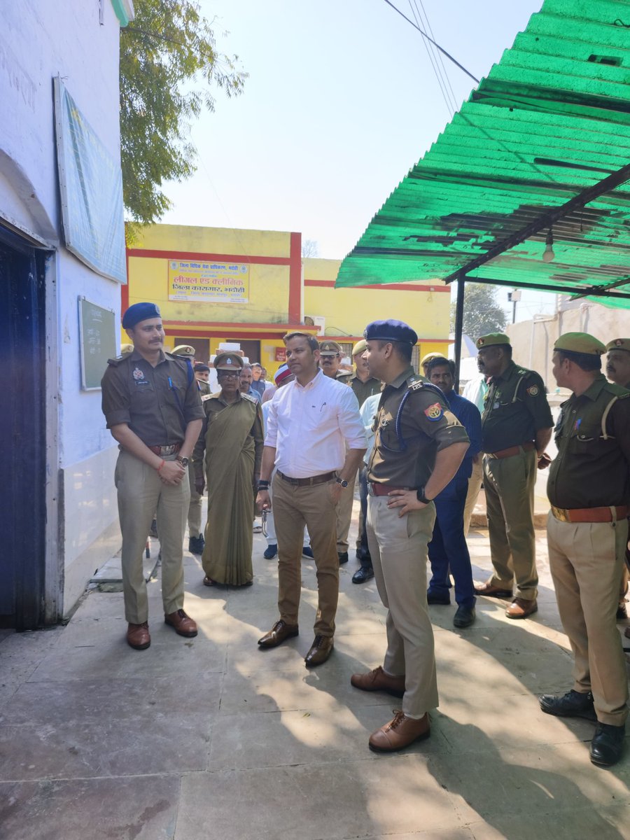 District Magistrate Bhadohi tweet media